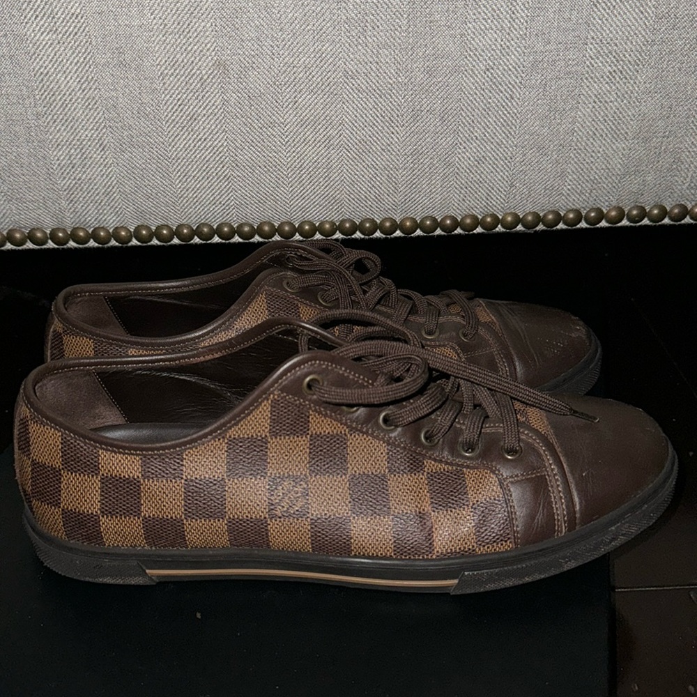 Los Vuitton damier tennis shoes - Picture 3 of 5